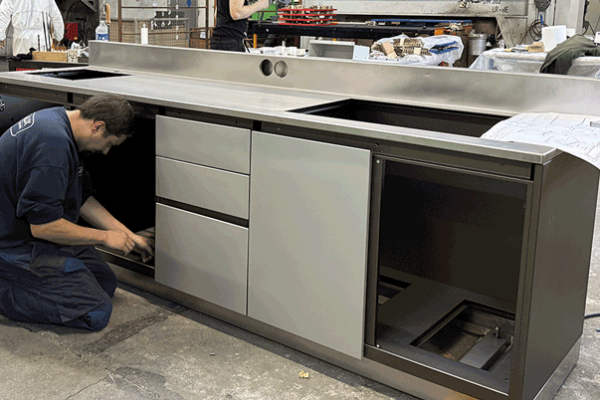 ekinox-claux-brive-oxia-fabrication-cuisine-montage-controle-qualité ekinox-claux-brive-oxia-fabrication-cuisine-montage-controle-qualité
